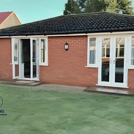 Elegant Retreat-stylish 1br Near Yorkshire Ripon
