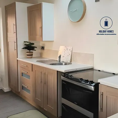 Elegant Retreat-stylish 1br Near Yorkshire Apartman *